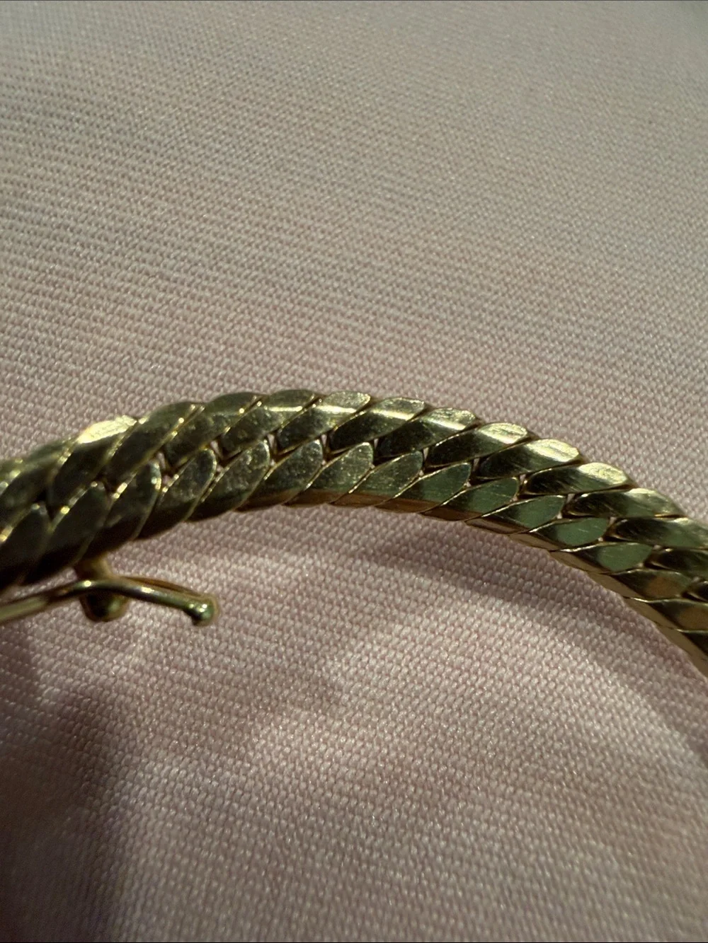 Elegant Gold-Tone Herringbone Necklace - Picture 6 of 7